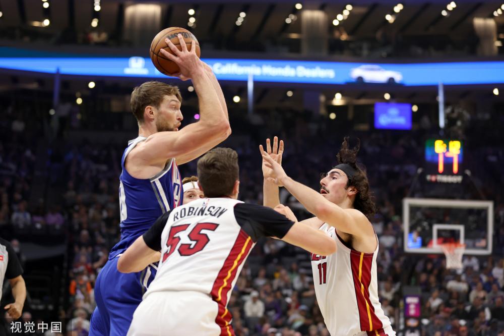 尤其是在 尤其是在